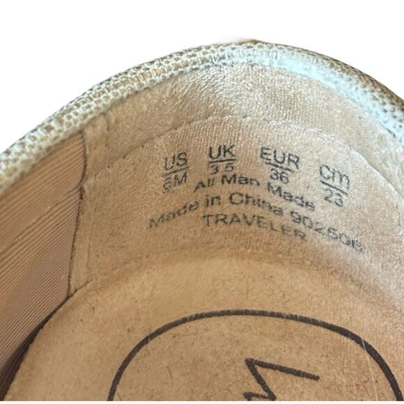 Lifestride Traveler Loafer Size 6M Driving Loafer Metallic Gold Vegan Leather - Picture 7 of 8